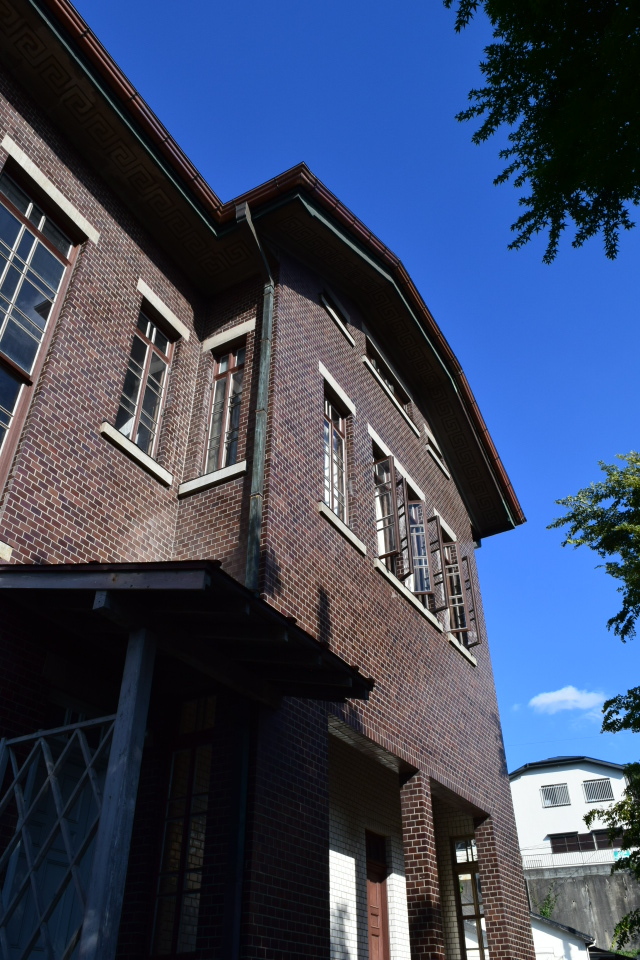 埼玉県入間市の旧石川組製糸西洋館(大正モダン建築再訪)_f0142606_08384093.jpg