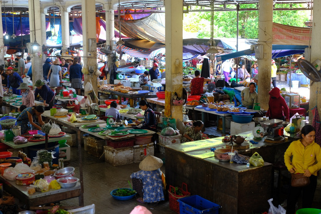 「ベトナム・ホイアンまとめ　タンアン市場とスーパーマーケット」_a0000029_14081249.jpg