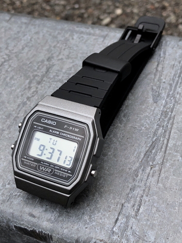 \"RESTOCK\" CHEEP CASIO !!!_d0227059_12163280.jpg