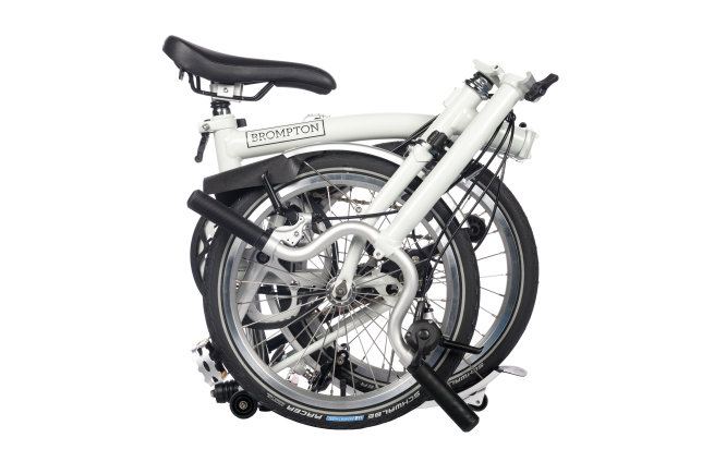 【BROMPTON】残り1台と2019年モデル新色公開★_d0197762_12441673.jpg