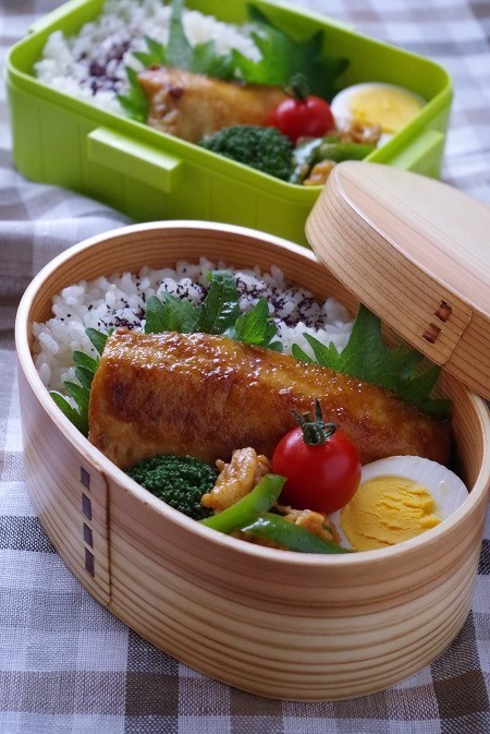 ピーマンの肉詰めのお弁当他_f0168317_22185452.jpg
