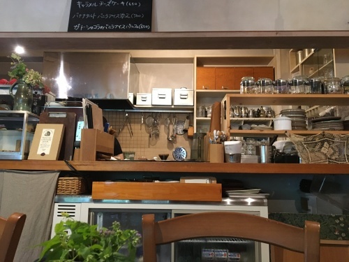 b0330040_16412089.jpeg