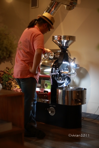KALEIDO COFFEE ROASTERY（カレイドコーヒーロースタリー）～上質な時間を～_e0227942_21491152.jpg