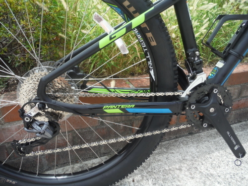 27・5+のMTB お手頃価格のマシンが入荷しました!_b0332867_00181136.jpg