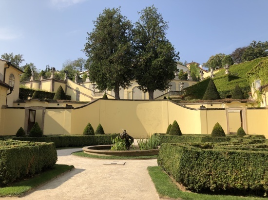 ヴルトボフ庭園_f0197215_20524222.jpg