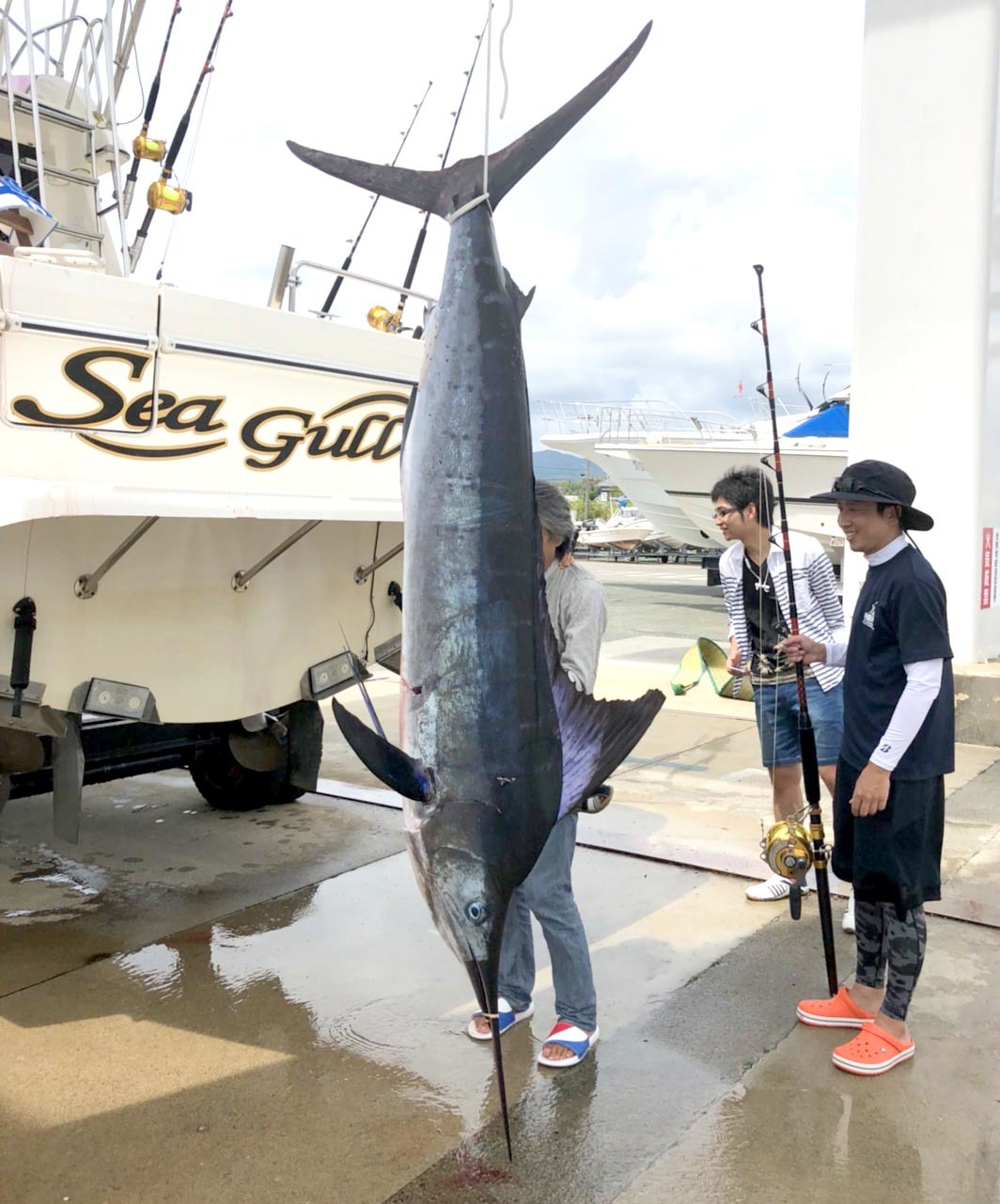 遠州灘土日は大爆釣　浜名湖チーム_f0009039_17071230.jpg