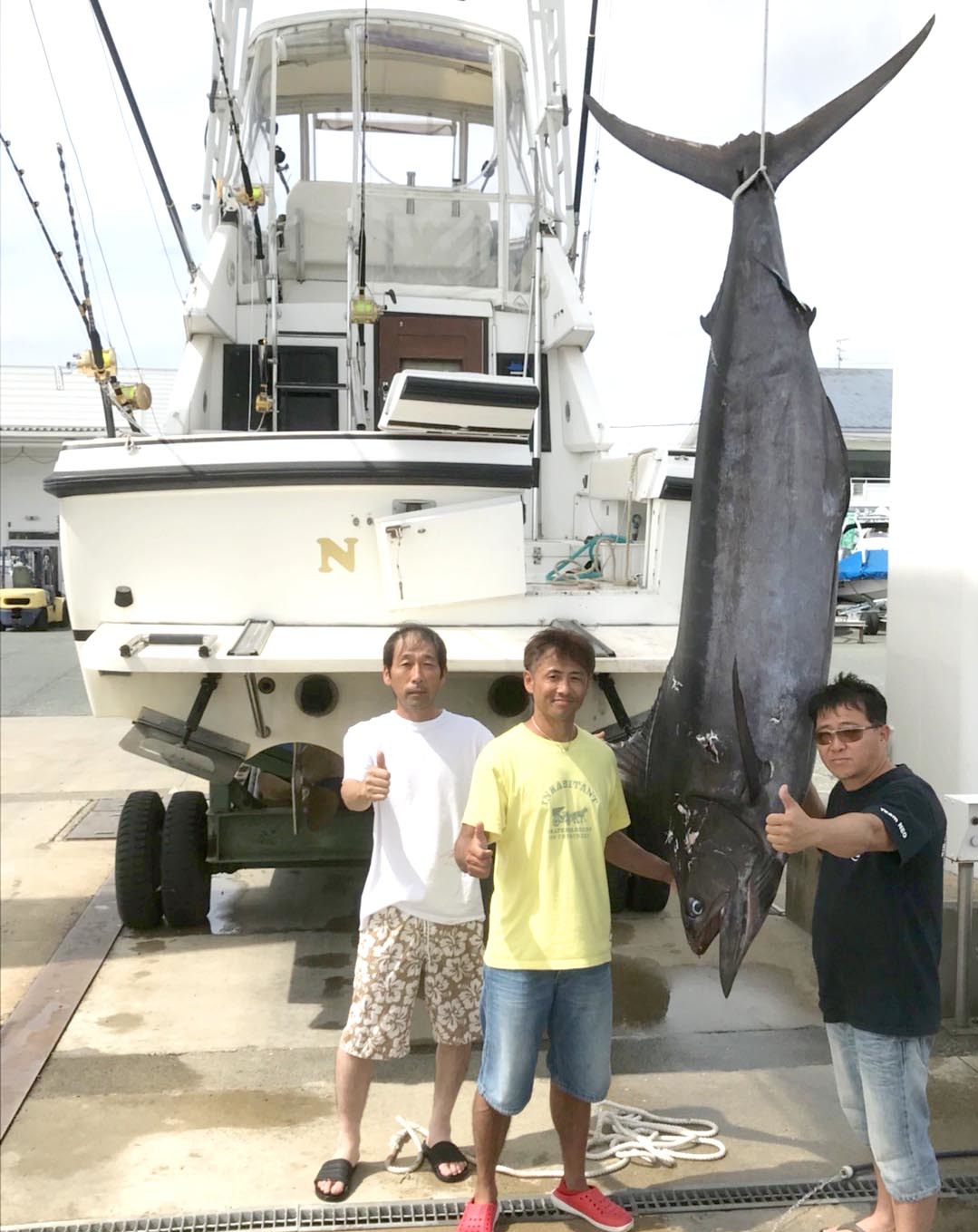 遠州灘土日は大爆釣 浜名湖チーム ビッグゲームルアーズ 最新オフショアブログ カジキ マグロトローリング 遠州灘土日は大爆釣 浜名湖チーム ビッグゲームルアーズ 最新オフショアブログ カジキ マグロトローリング