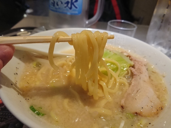 9/2 らあめん花月嵐豊田駅前店 嵐げんこつらあめんゴースト¥800 & 生ビール_b0042308_10581212.jpg