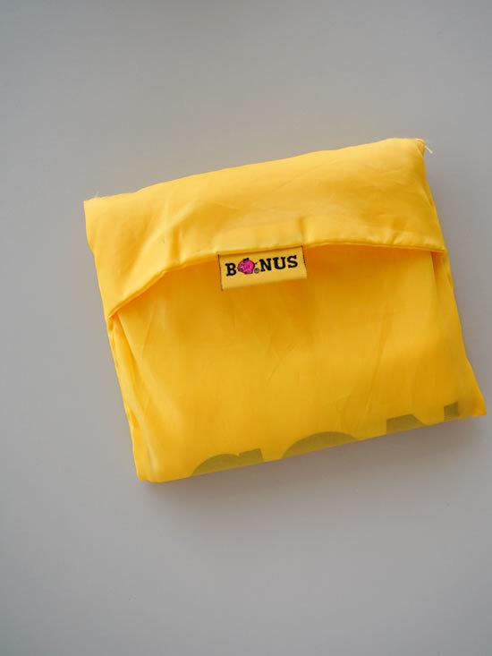 アイスランドのスーパー　BONUS ブラックTシャツ エコバッグ Amazon.co.jp: アイスランド スーパーマーケット ボーナス BONUS