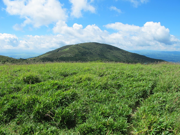 くじゅうをピクニック～猟師岳から合頭山　_a0166196_12404823.jpg