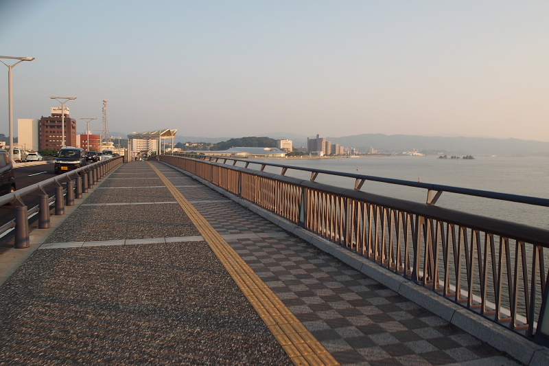 【Photo】宍道湖の夕陽　～太陽の道、ブライダルシルエット、嫁ヶ島_b0008655_19181809.jpg
