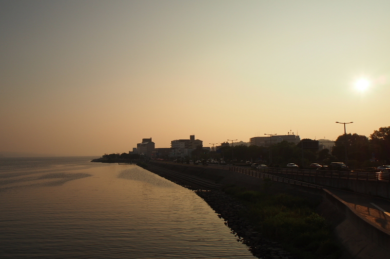 【Photo】宍道湖の夕陽　～太陽の道、ブライダルシルエット、嫁ヶ島_b0008655_19184180.jpg