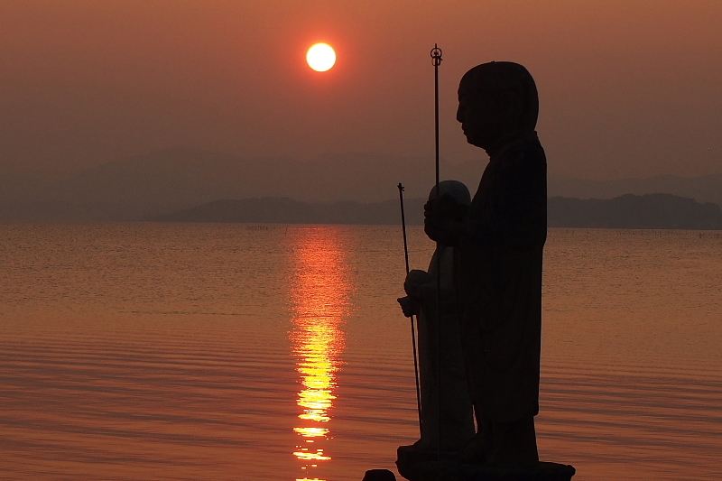 【Photo】宍道湖の夕陽　～太陽の道、ブライダルシルエット、嫁ヶ島_b0008655_19403956.jpg