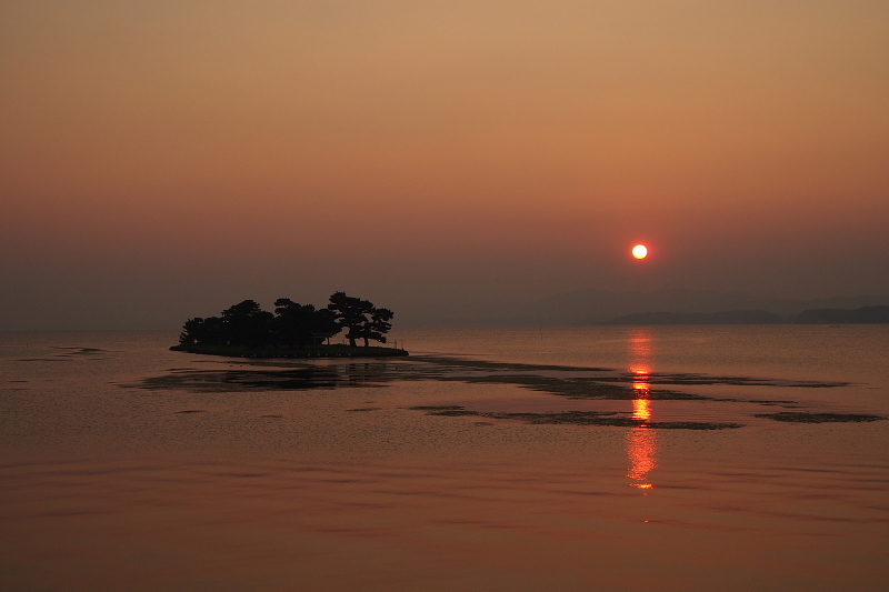 【Photo】宍道湖の夕陽　～太陽の道、ブライダルシルエット、嫁ヶ島_b0008655_19410881.jpg