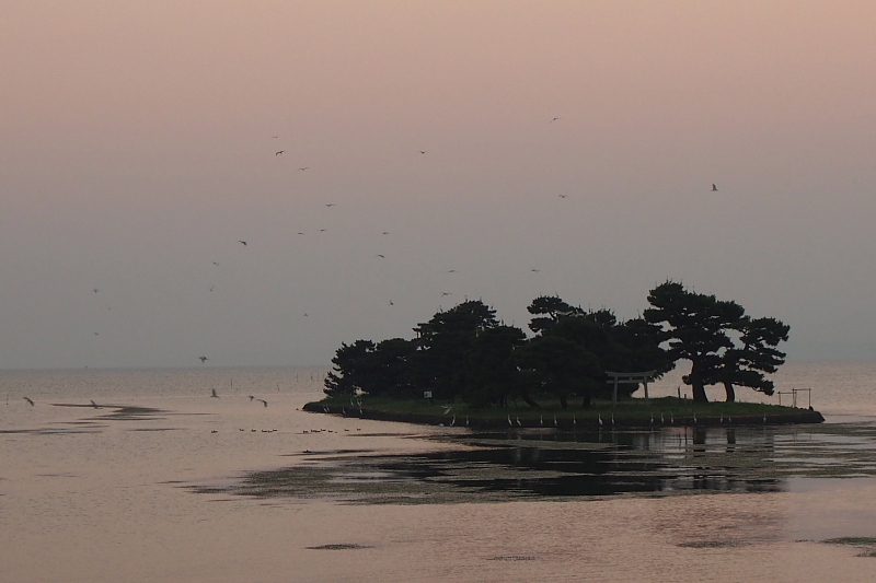 【Photo】宍道湖の夕陽　～太陽の道、ブライダルシルエット、嫁ヶ島_b0008655_19484234.jpg