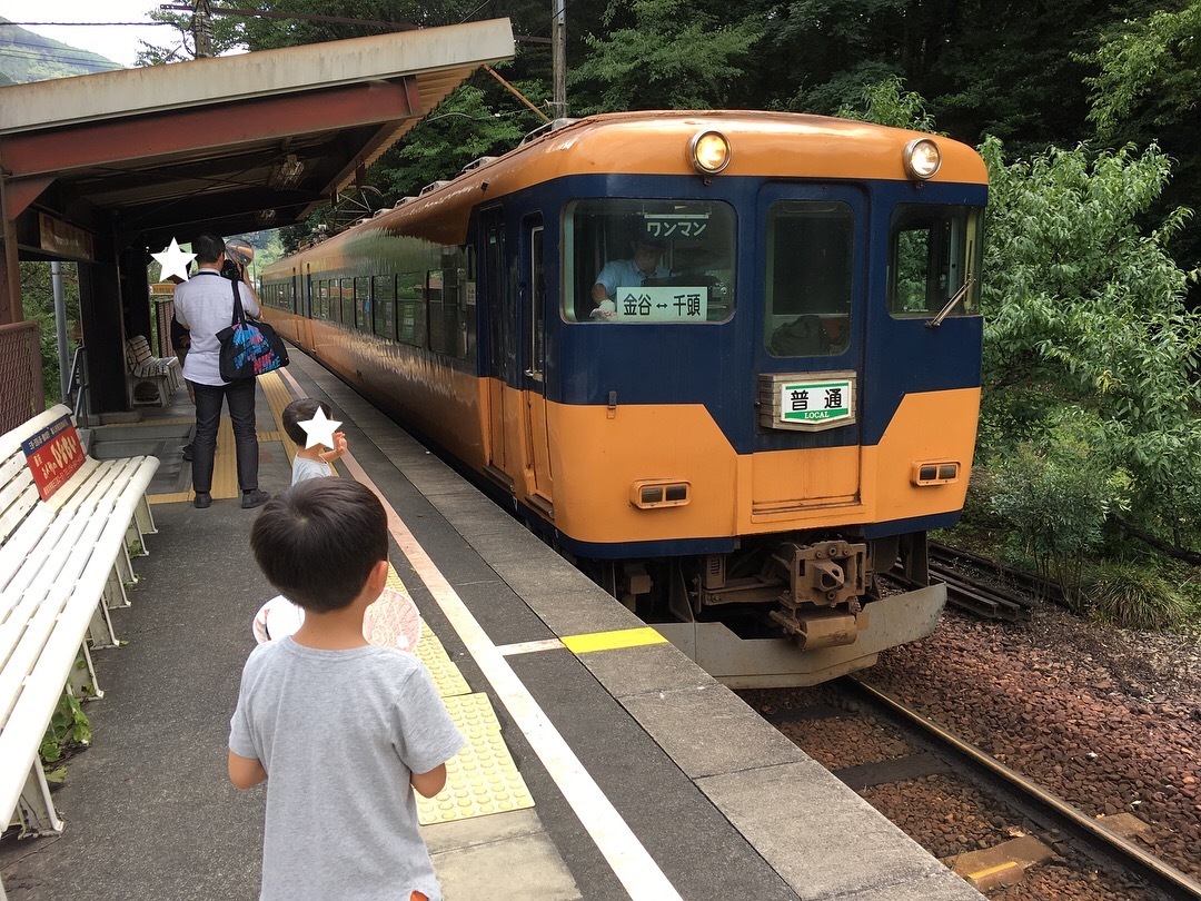 【トレインビュー】川根温泉笹間渡駅にあるcafeひぐらしさんからSLを見る♪_d0367998_23240964.jpg