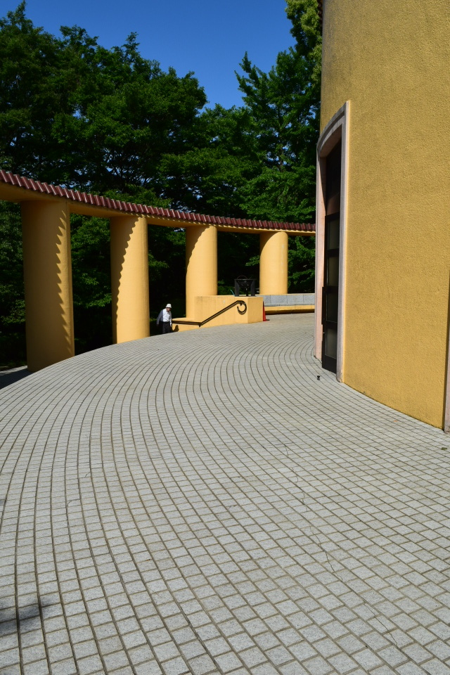 東京多摩市の旧多摩聖蹟記念館(建築家・関根要太郎作品再訪)_f0142606_18261360.jpg