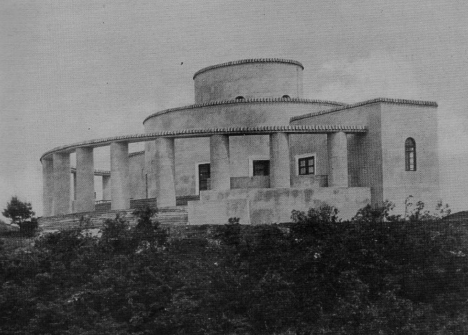 東京多摩市の旧多摩聖蹟記念館(建築家・関根要太郎作品再訪)_f0142606_21274108.jpg