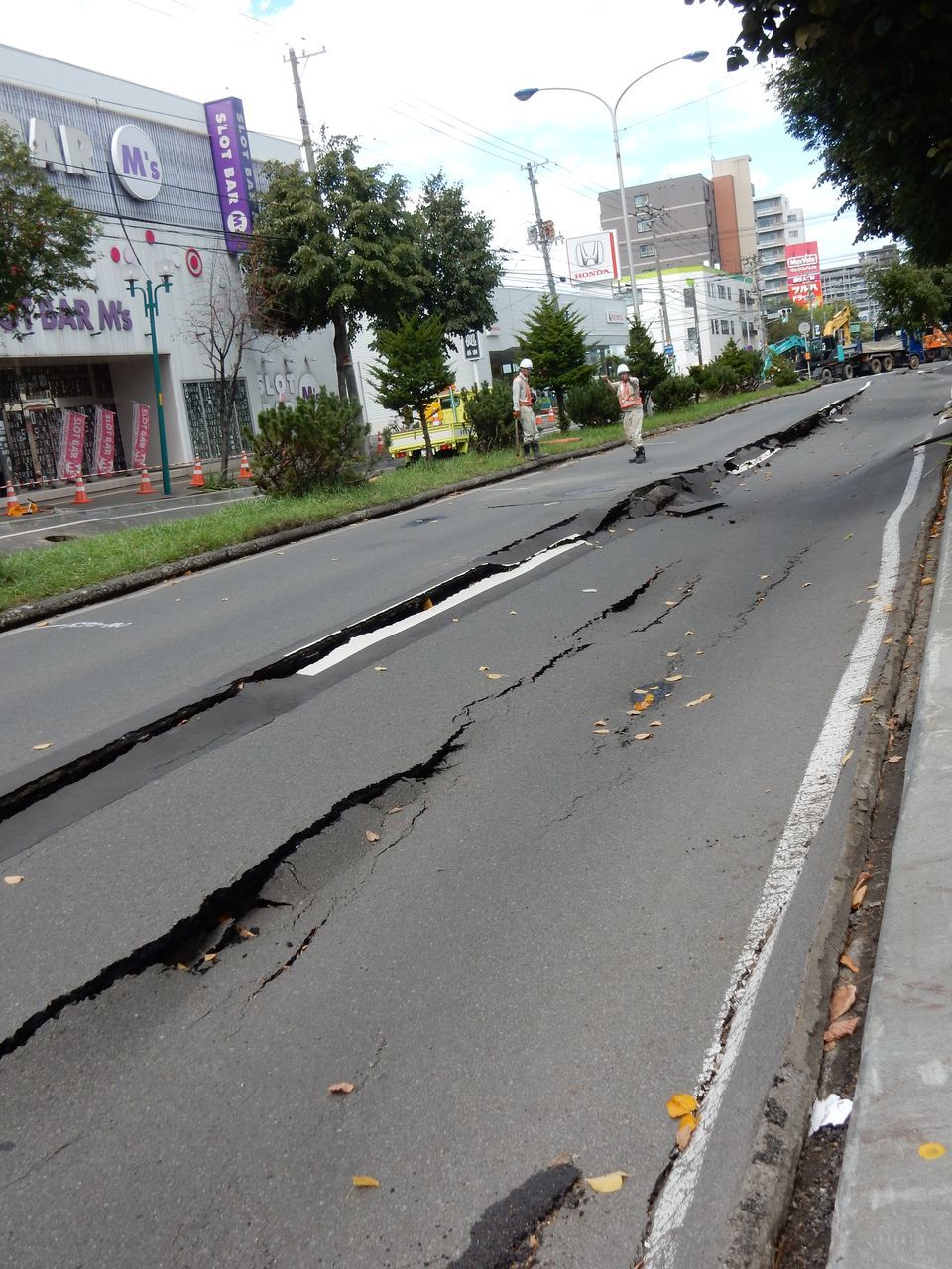 雨ニモ風ニモ地震ニモマケナイ_c0025115_23231512.jpg