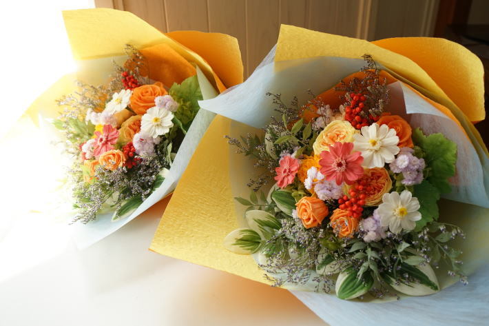 #贈呈用花束! オレンジ系で_a0136507_22280509.jpg