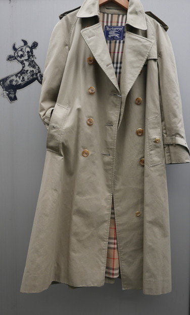 Burberry trench coat_f0144612_11181247.jpg