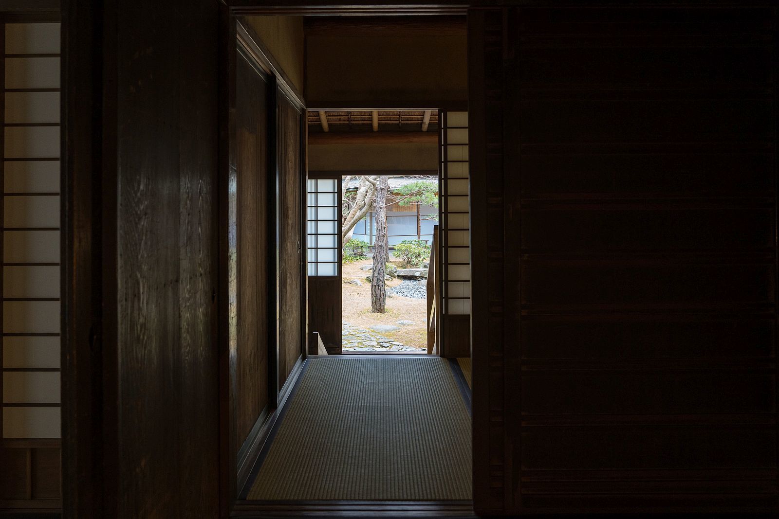 【重要文化財】 旧一条恵観山荘 (神奈川県 鎌倉市) フォトギャラリー_b0212342_21532398.jpg