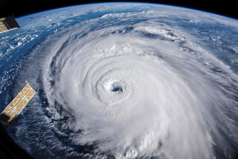 大型ハリケーン「フローレンス」の画像　　飯塚邦保_d0284982_14492875.jpg