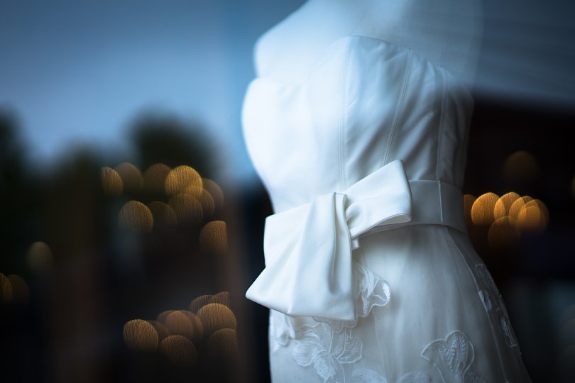 Wedding Dresses Believing \"Someday My Prince Will Come\"_d0353489_21531590.jpg