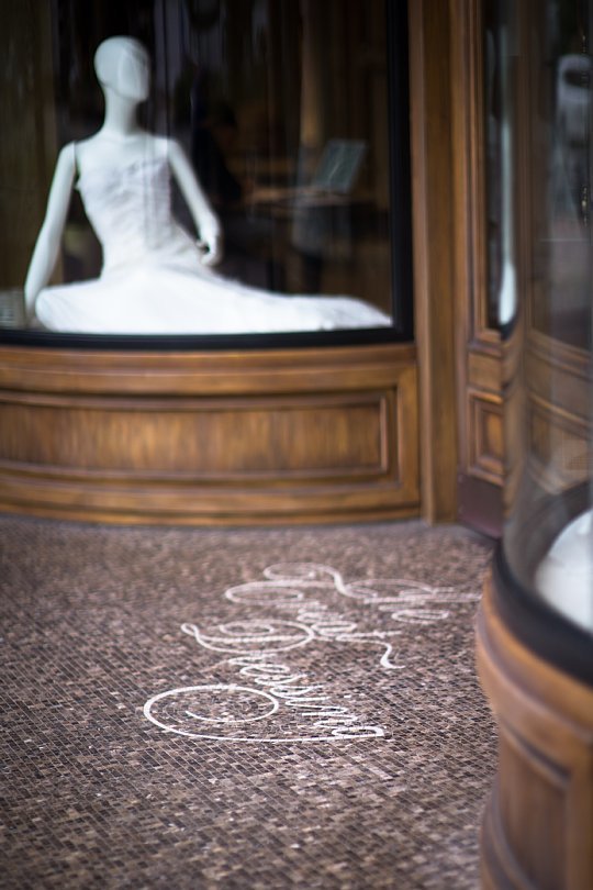 Wedding Dresses Believing \"Someday My Prince Will Come\"_d0353489_21532304.jpg