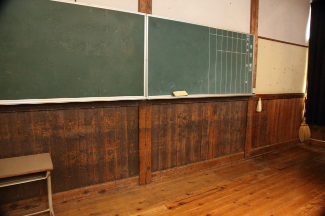 温もり 旧花輪小学校③ _a0357206_22140433.jpg