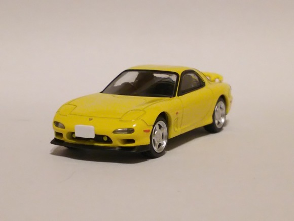 トミーテック・TLV-N174b アンフィニRX-7 タイプR（黄）_b0098271_21151705.jpg