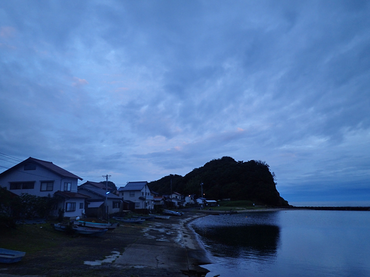 f0214649_05025895.jpg