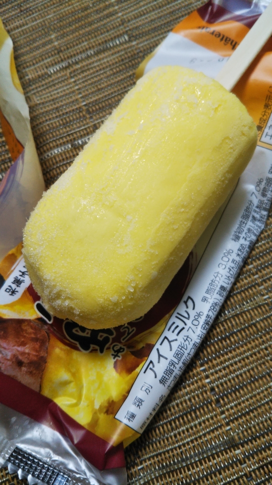シャトレーゼ 和菓子アイス ミルク饅頭 安納芋_f0076001_2344088.jpg