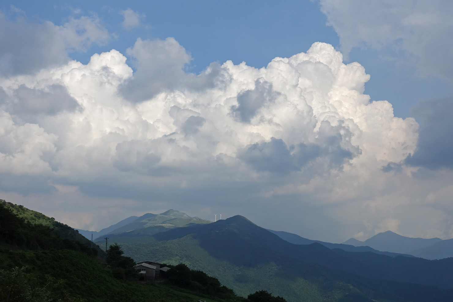 その4 夏の終わりのソロキャンプ旅。大野ヶ原～姫鶴平へ_b0351506_17212095.jpg