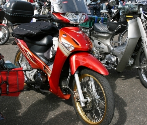 a0279883_01460836.jpg