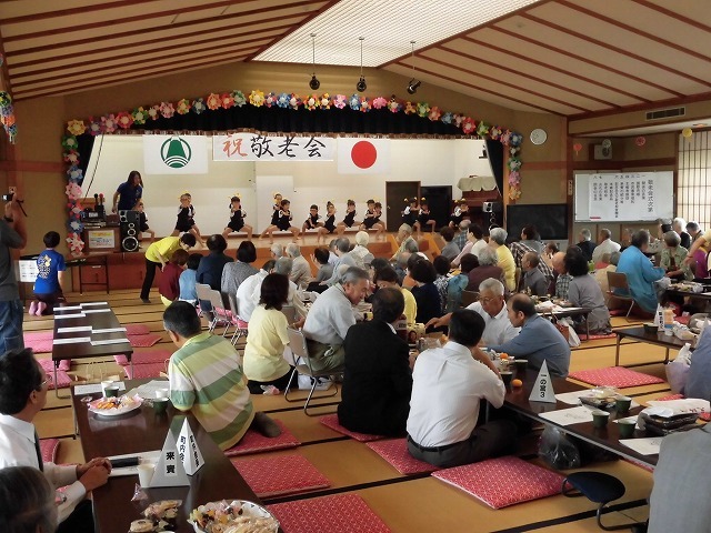 「敬老会」と中学の「運動会」 敬老事業は抜本的な見直しを!との決算委員会_f0141310_07142647.jpg