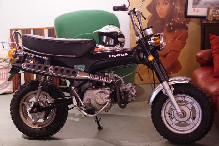 FOR SALE!! HONDA DAX ST70_c0250233_16270378.jpg