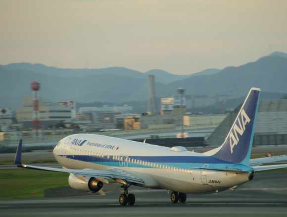 ANAウイングス 737-800 離陸!_d0202264_13261878.jpg