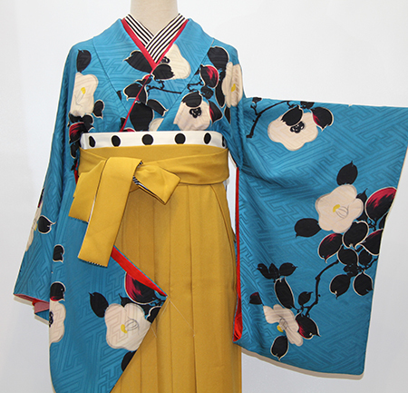 青地に白椿アンティーク着物と袴スタイル : それいゆのおしゃれ着物 