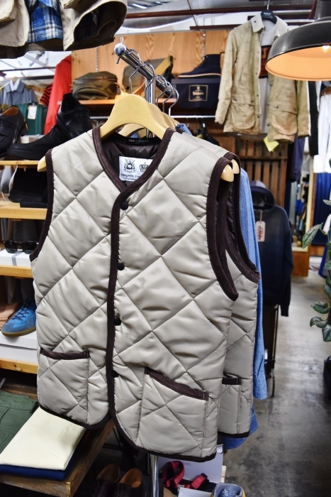 DOWN VEST とは「別腹」で。。。(^^♪_d0152280_21180043.jpg