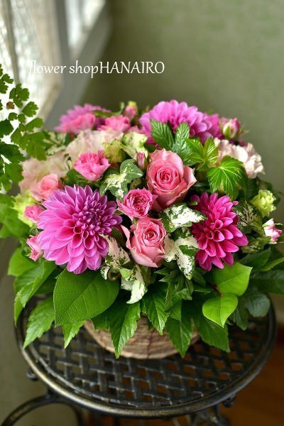 お誕生日のお祝いに フラワーアレンジメント 花色 あなたの好きなお花屋さんになりたい