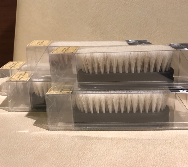 好評販売中!SANOHATAタテガミブラシ!_d0166598_11040822.jpg