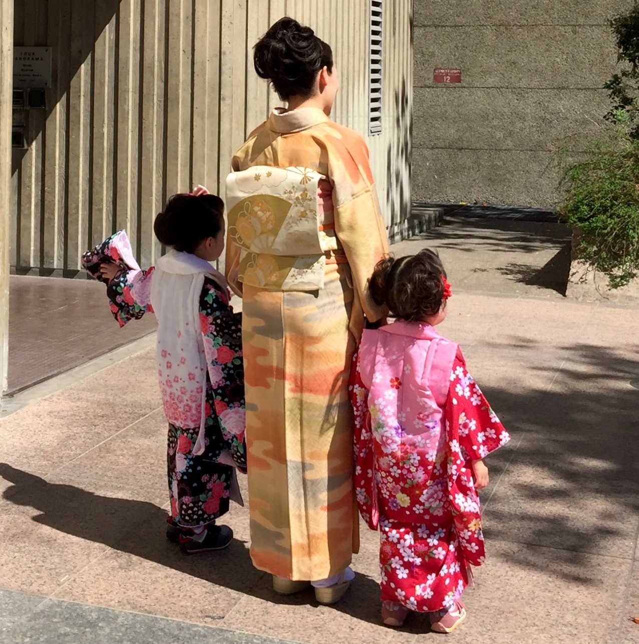 七五三でパリ レンタル着物_f0135666_00383697.jpeg