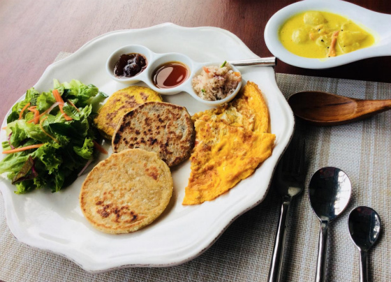 スリランカ　コロンボで、食事が美味しく快適、優雅な格安ホテル_a0215008_22022358.jpg