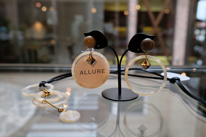  ”2018 Fall & Winter～ALLURE Accessory Exhibition～3日目 ...9/23sun\"_d0153941_17372257.jpg