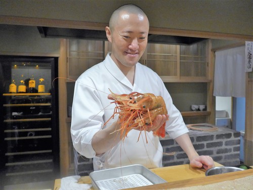 東麻布「鮨 天本」へ行く。_f0232060_1612062.jpg