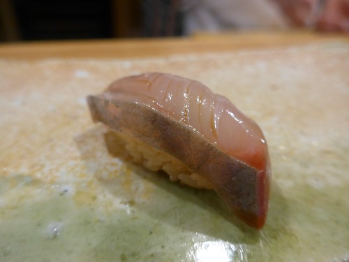 東麻布「鮨 天本」へ行く。_f0232060_1618391.jpg