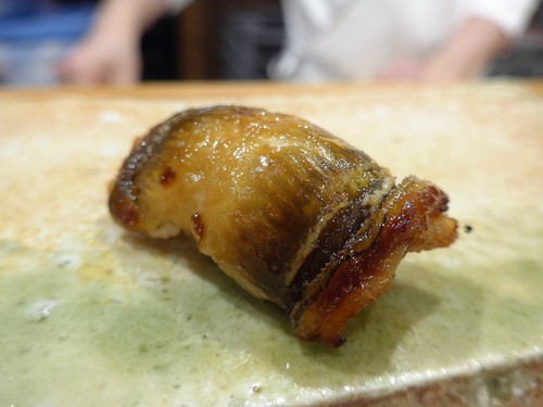 東麻布「鮨 天本」へ行く。_f0232060_16231940.jpg