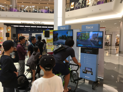 Tacxデモ In イオンモール岡山 Freedomとfreespeedとみんなのブログ Tacxデモ In イオンモール岡山 Freedomとfreespeedとみんなのブログ