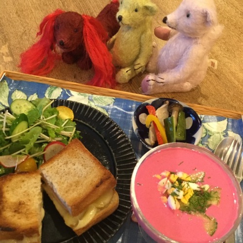 b0195100_09022592.jpeg